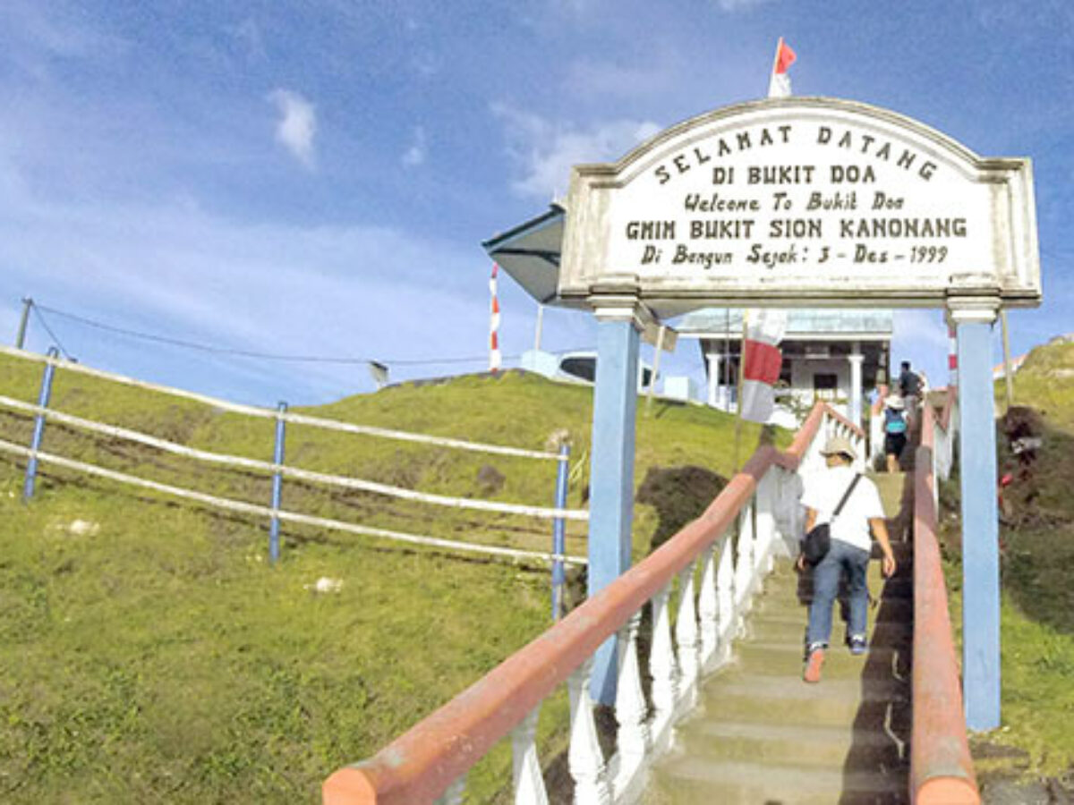 Bukit Kasih Kanonang