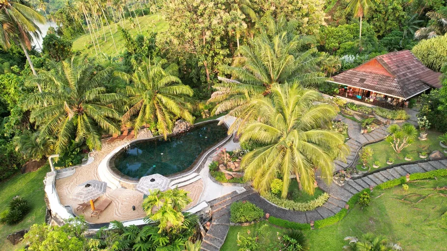 Lumbalumba Resort - Manado