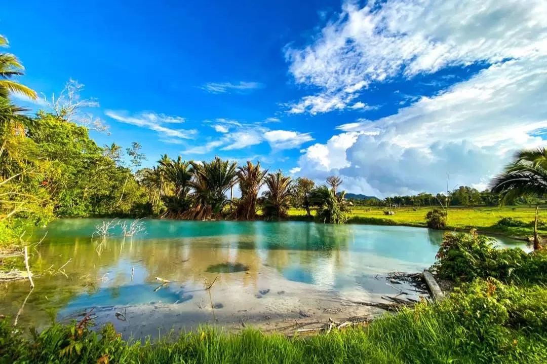 Pemandian Air Panas Ranolewo